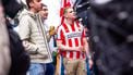 EINDHOVEN - PSV-supporters kijken in de Eindhovense binnenstad naar de Eredivisiewedstrijd tussen FC Volendam en Feyenoord. Bij puntenverlies van Feyenoord is PSV officieel kampioen. ROB ENGELAAR / ANP