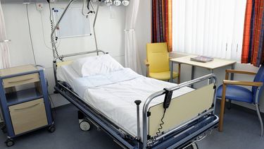 ROTTERDAM - Ikazia Ziekenhuis.foto: leeg kamer in een ziekenhuis.ANP   LEX VAN LIESHOUT