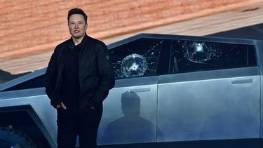 Ruiten 'onbreekbare' Tesla gebroken bij presentatie