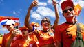 BERLIJN - Oranjefans lopen achter de Oranjebus tijdens de fanwalk naar het Olympiastadion stadion voor de derde wedstrijd op het EK van het Nederlands elftal tegen Oostenrijk. ANP RAMON VAN FLYMEN