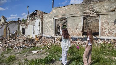 oorlog in oekraïne, verwoeste school