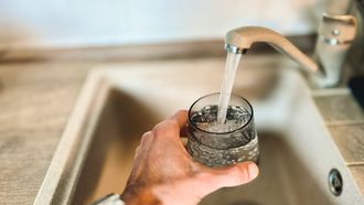 Meer PFAS in kraanwater dan geadviseerd: vooral in deze delen van Nederland zijn de waarden hoog