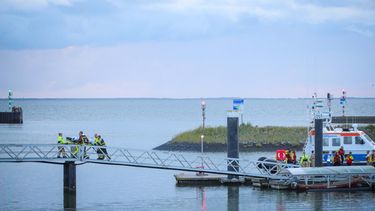 Ameland, brand vrachtschip, evacuatie