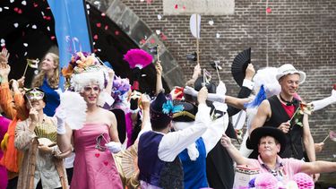 Utrecht kleurt roze tijdens tweede Canal Pride