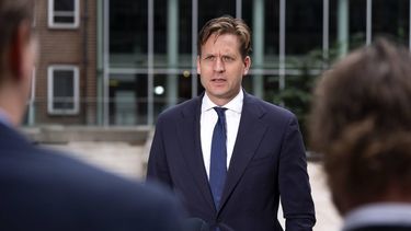DEN HAAG - Minister Vincent Karremans (Infrastructuur en Waterstaat) voorafgaand aan de begrotingsraad over de miljoenennota die op Prinsjesdag wordt gepresenteerd. JEROEN JUMELET / ANP