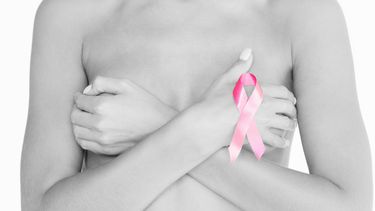 3 manieren om zelfonderzoek naar borstkanker te doen borstkankercampagne