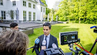 DEN HAAG - Premier Rob Jetten spreekt met journalisten voorafgaand aan een overleg met minister-president Narendra Modi van de Republiek India op het Catshuis. De Indiase premier Modi brengt een tweedaags bezoek aan Nederland. ROBIN UTRECHT / ANP