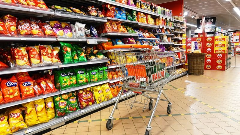 ophef, chips, prijsstijging, prijsstijgingen, geld, supermarkt