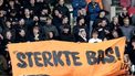 NIJMEGEN - Volendam supporters met een spadoek voor de NEC Nijmegen speler, Bas Dost, voorafgaand aan de Nederlandse Eredivisie wedstrijd tussen NEC en FC Volendam in De Goffert op 5 november 2023 in Nijmegen, Nederland. ANP JEROEN PUTMANS