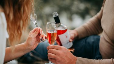 Het Dilemma: 'Met wie ga ik op date – de ene collega of de andere?'