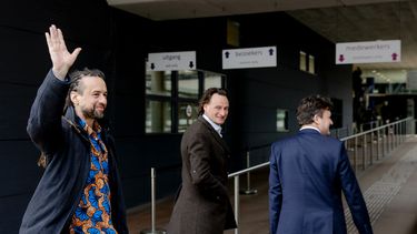 Viruswaarheid Wil Afschaffing Alle Coronamaatregelen Zo Verliep De Zaak