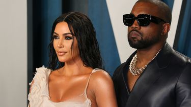 Een foto van Kanye West en Kim Kardashian.