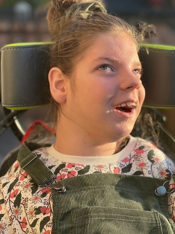 Sarah verloor haar meervoudig gehandicapte dochter: 'Zij heeft mij de grootste lessen geleerd'