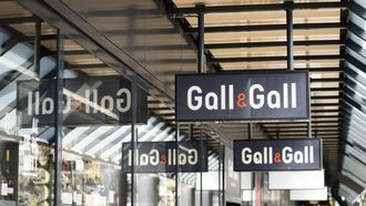 ZEIST - Logo van Gall & Gall. Tientallen filialen van de slijterijketen gingen vanwege een staking later open. Het personeel eist onder meer een loonsverhoging. Gall & Gall is onderdeel van Ahold Delhaize. ANP JEROEN JUMELET