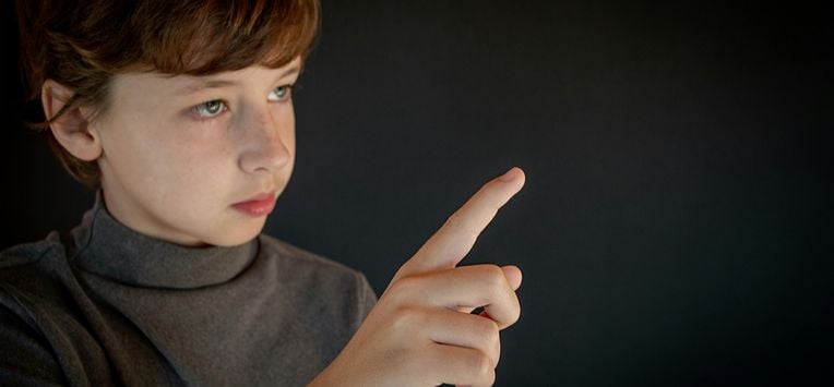 Narcisme kan al jong ontstaan: zo voorkom je het als ouder