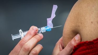 Advies: vaccineer ook jongens tegen HPV