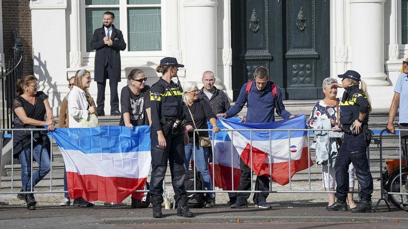 prinsjesdag troonrede boeren omgekeerde vlag