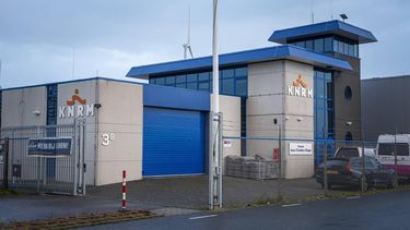 Eemshaven - Vrachtschip stuurloos boven Schiermonnikoog. KNRM reddingstation Eemshaven. ANP Jaspar Moulijn