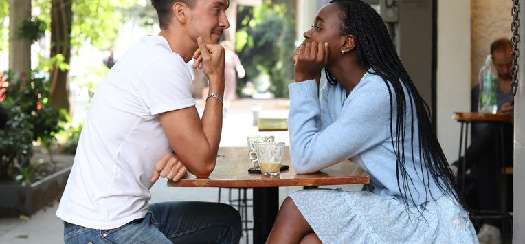 eerste date, date, afspraakje, relatie, advies, tips, eerste indruk Daten in je eigen bubbel? Niche-datingapps winnen aan populariteit