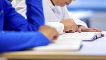 ROTTERDAM - Leerlingen op een basisschool in Rotterdam-Zuid ANP IRIS VAN DEN BROEK
