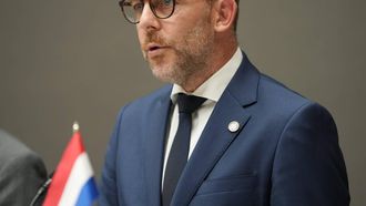 epa13211306 The Netherlands' Minister for Asylum and Migration and Deputy Prime Minister Bart van den Brink holds a press conference after a meeting of migration and interior ministers from the 'Group of Five' countries in Copenhagen, Denmark, 04 September 2026.  EPA/Liselotte Sabroe  DENMARK OUT