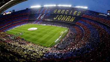 FC Barcelona onthult standbeeld van Johan Cruijff