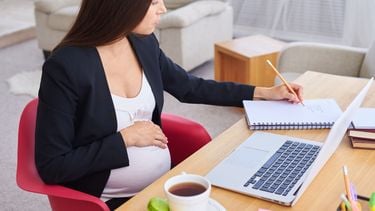 Voorbereiden op bevalling én studeren tegelijkertijd