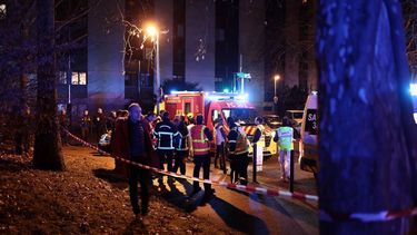 Emergency services work near the scene of an explosion at a bar where a grenade was thrown, in Grenoble, on February 12, 2025. At least nine people were injured, one seriously, after an explosion, possibly of criminal origin, in a bar in Grenoble on February 12, 2025. The explosion took place shortly after 8pm emergency services told AFP. A source close to the case mentioned a possible malicious act that could be due to a grenade.
Maxime GRUSS / AFP