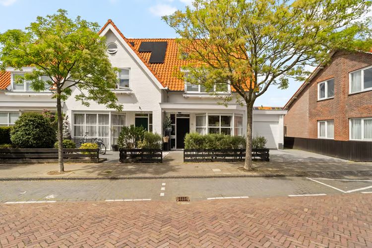 Binnenkijken bij Montana Meiland: haar huis van 789.000 euro heeft een opvallende verrassing in de garage