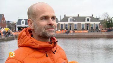 Erben Wennemars loopt uit beeld bij RTL Boulevard paul de leeuw