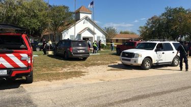 'Minstens 20 doden bij schietpartij in kerk Texas'
