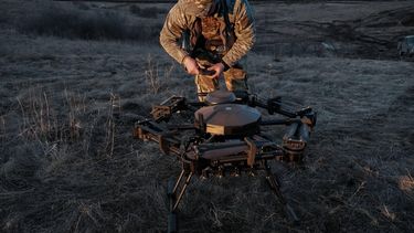 epa12810288 A Ukrainian drone pilot from the 93rd Separate Mechanized Brigade 'Kholodnyi Yar' operates a 'Vampire' unmanned aerial system (UAS) during training at an undisclosed location in Ukraine, 10 March 2026, amid the Russian invasion.  EPA/MARIA SENOVILLA