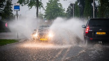 Een foto van extreme regen in juni in Mierlo