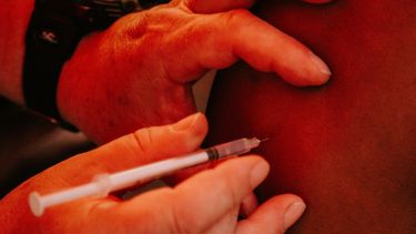 Onderzoek Delta-variant vaccin Pfizer AstraZeneca gevaccineerden niet-gevaccineerden