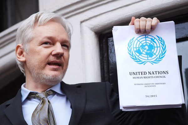 Mogelijke uitlevering Assange aan Zweden.