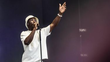 SCHEVENINGEN - Claude treedt op tijdens Live on the Beach. Tijdens de jaarlijkse concertreeks op het strand van Scheveningen treedt een scala aan verschillende Nederlandse artiesten op. ANP EVA PLEVIER 