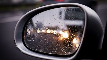 Tieners vernielen 23 autospiegels in Haarlem