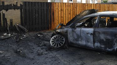 vuurwerkschade auto, vuurwerk, oud & nieuw, jaarwisseling