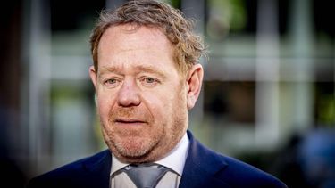 DEN HAAG - Minister van Justitie en Veiligheid David van Weel   staat de pers te woord voorafgaand aan de wekelijkse ministerraad in het ministerie van Algemene Zaken. ROBIN UTRECHT / ANP