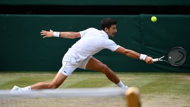 Novak Djokovic wint voor vijfde keer Wimbledon.