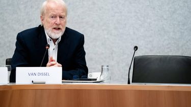 DEN HAAG - Jaap van Dissel directeur van het Centrum Infectieziektebestrijding van het RIVM tijdens een briefing over de ontwikkelingen rond de vaccinatiegraad. ANP BART MAAT