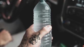 flesje water, onderzoek, gezondheid, drinkwater kraanwater expert beter