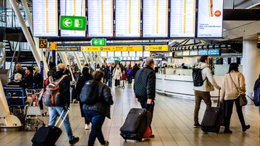 Veel Nederlanders zonder reisverzekering op reis, ondanks wereldwijde onrust