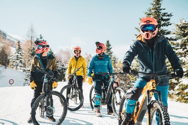 Les Deux Alpes mountainbike sneeuw wintersport