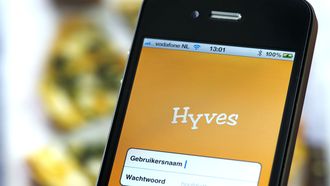 Hyves is na 13 jaar terug en millennials worden nostalgisch: dit is waarom je brein zo naar vroeger verlangt