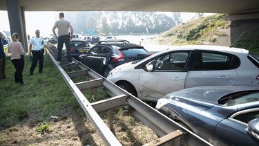 Massa-crash op Duitse snelweg door gladheid