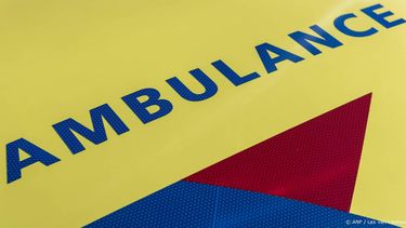 AMSTERDAM - Ambulance logo op de auto. ANP  LEX VAN LIESHOUT