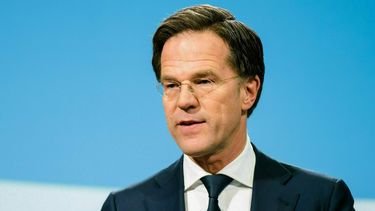 Persconferentie Rutte En De Jonge Blijf Thuiswerken En Beperk Bezoek