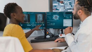 onderzoek wetenschappers flash kankerpatiënten kankerbehandeling