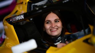 Max Verstappen niet enige Nederlander tijdens F1 Shanghai, ook Esmee (20) doet mee
